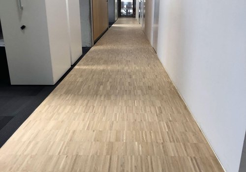 Landhausdiele handgehobelt